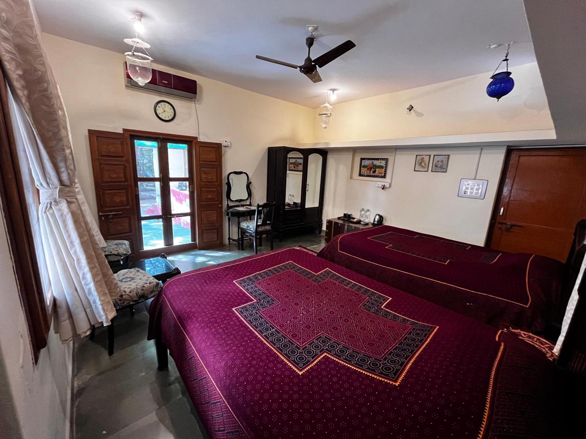 Sharad Baug Homestay Bhuj Extérieur photo