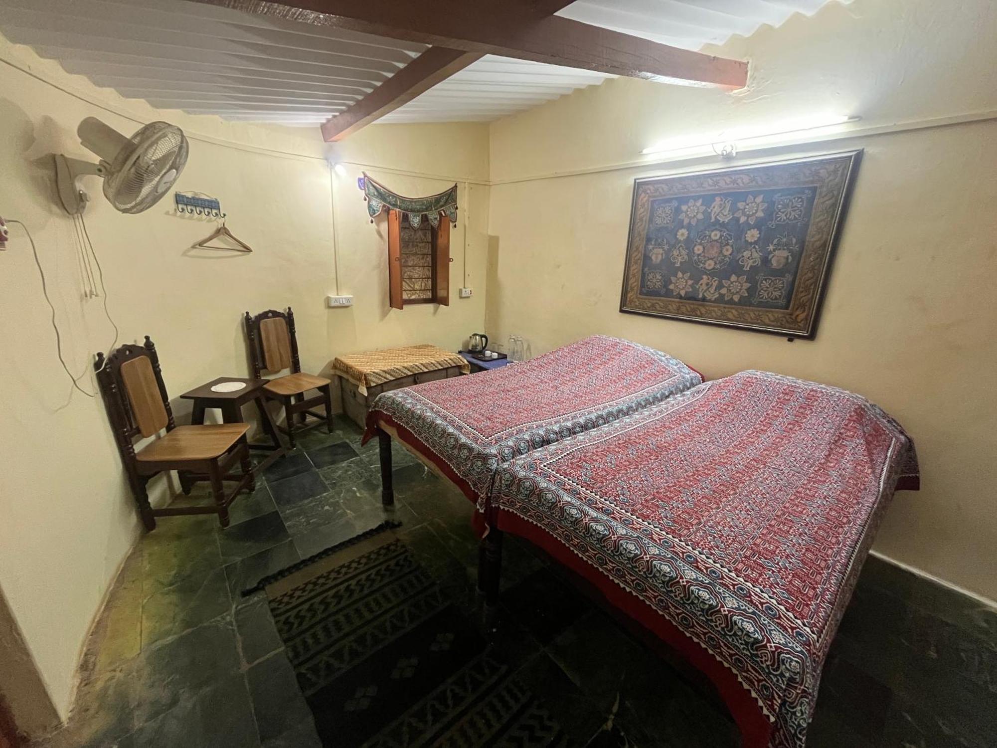 Sharad Baug Homestay Bhuj Extérieur photo